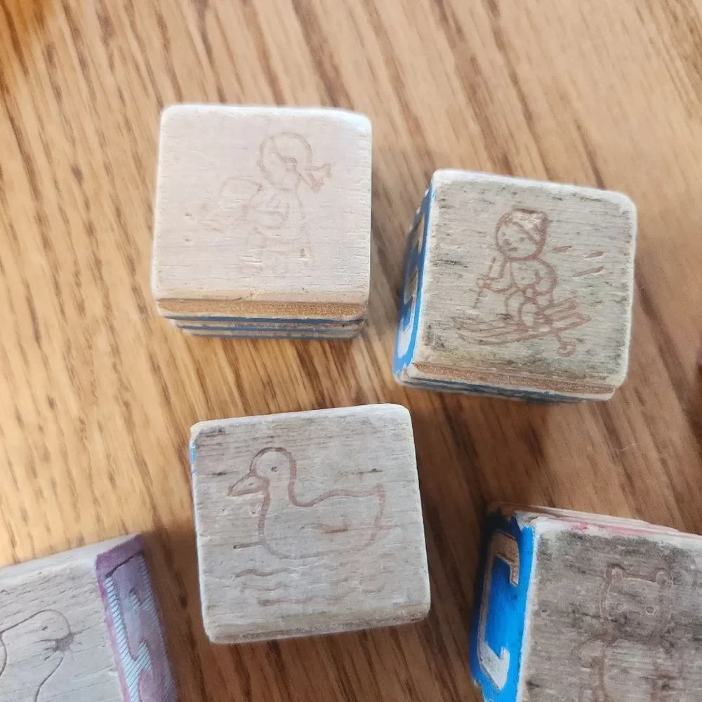 11 vintage wood building blocks-letters numbers & animals red blue yellow green